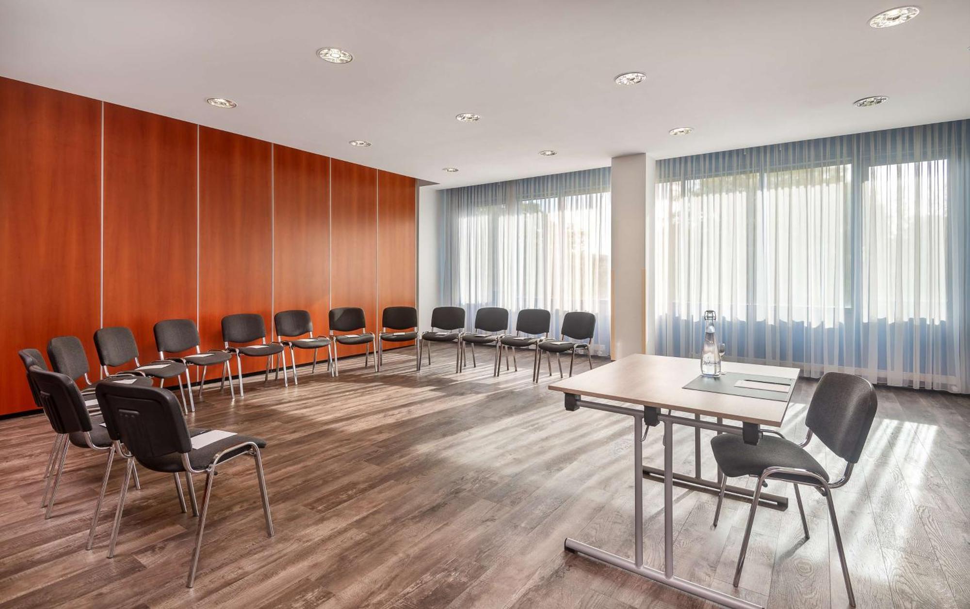 Radisson Blu Fuerst Leopold Hotel Dessau-Rosslau Екстериор снимка
