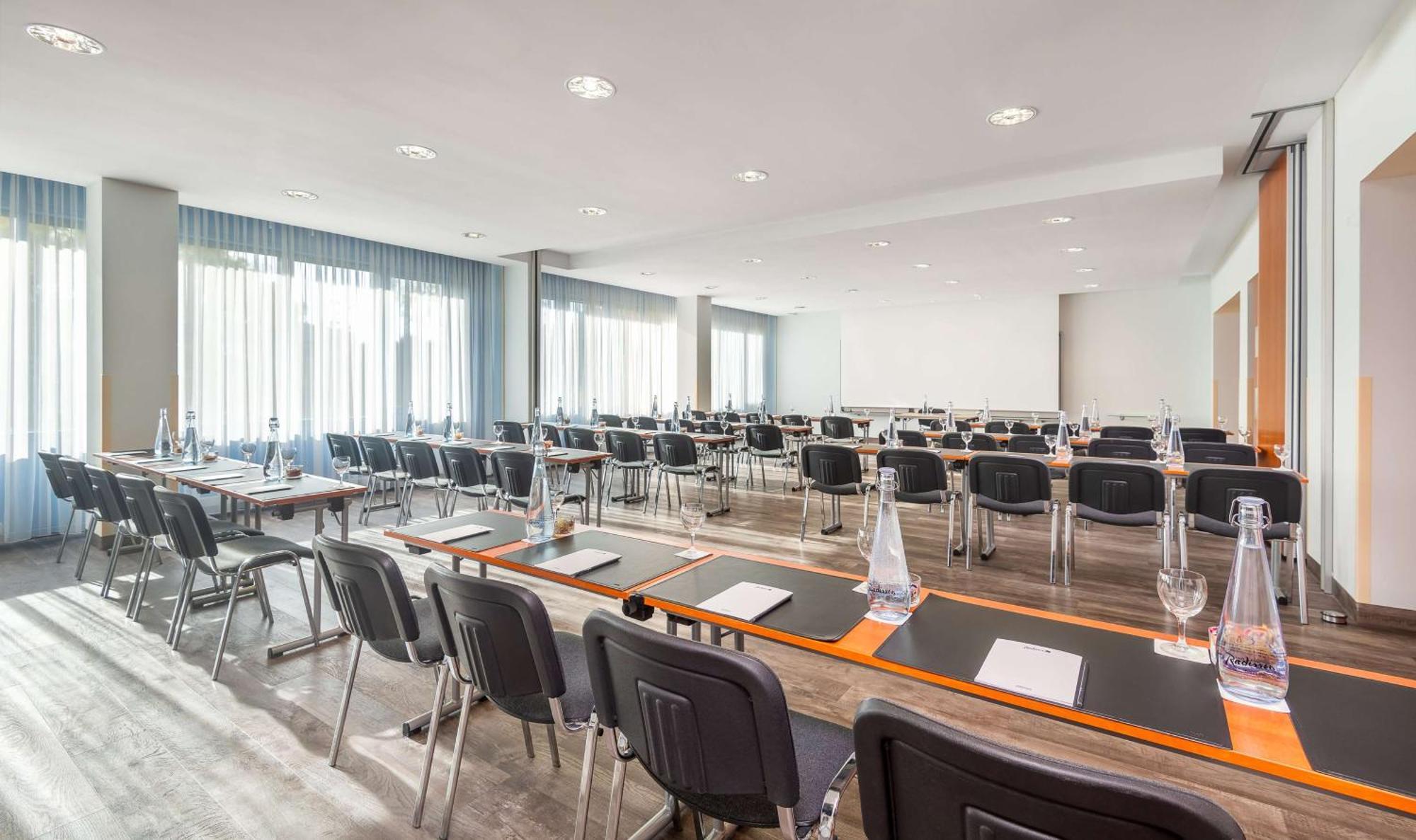Radisson Blu Fuerst Leopold Hotel Dessau-Rosslau Екстериор снимка