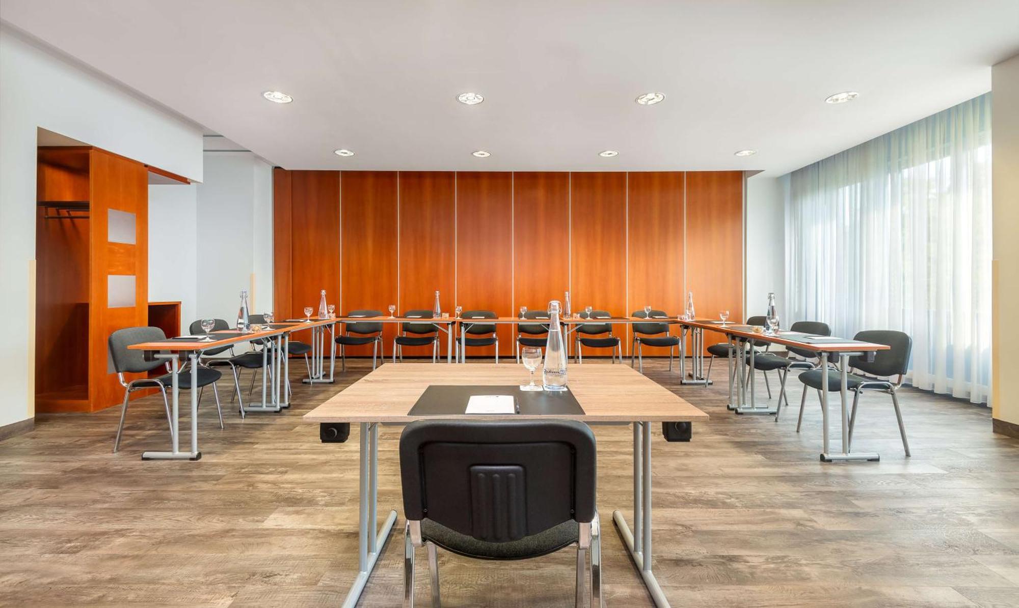 Radisson Blu Fuerst Leopold Hotel Dessau-Rosslau Екстериор снимка